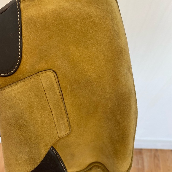 Authentic Prada Leather Micro Crossbody - Picture 6 of 9